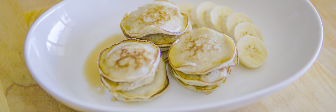 Coconut Flour Banana Pancakes
